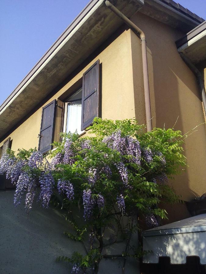 スルツァーノ Porto Franco Bed & Breakfast エクステリア 写真